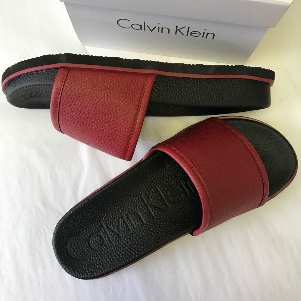 Calvin Klein Men’s Mardy Tumbled Brick Red Slides sz 7